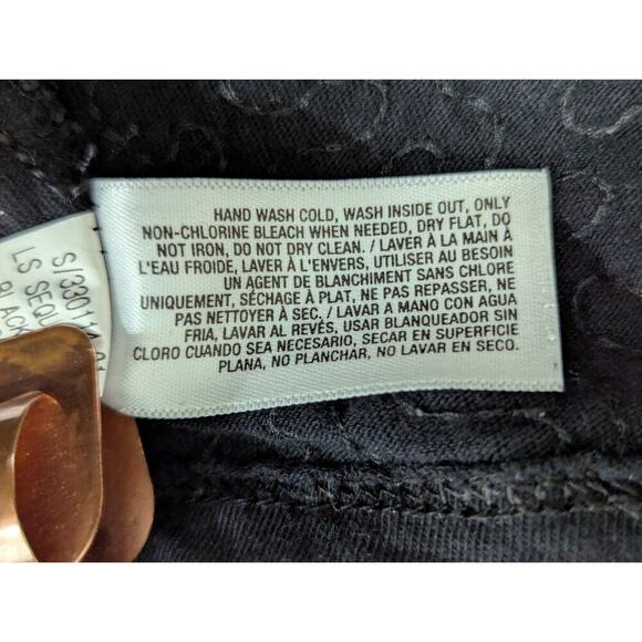 OLD NAVY! ULTRA BLACK LONG SLEEVE T-SHIRT W/IRIDESCENT SEQUINNED FRONT! SZ M - Picture 8 of 9